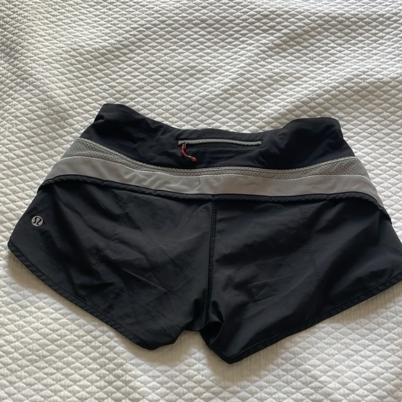 Speed Short - Picture 2 of 3